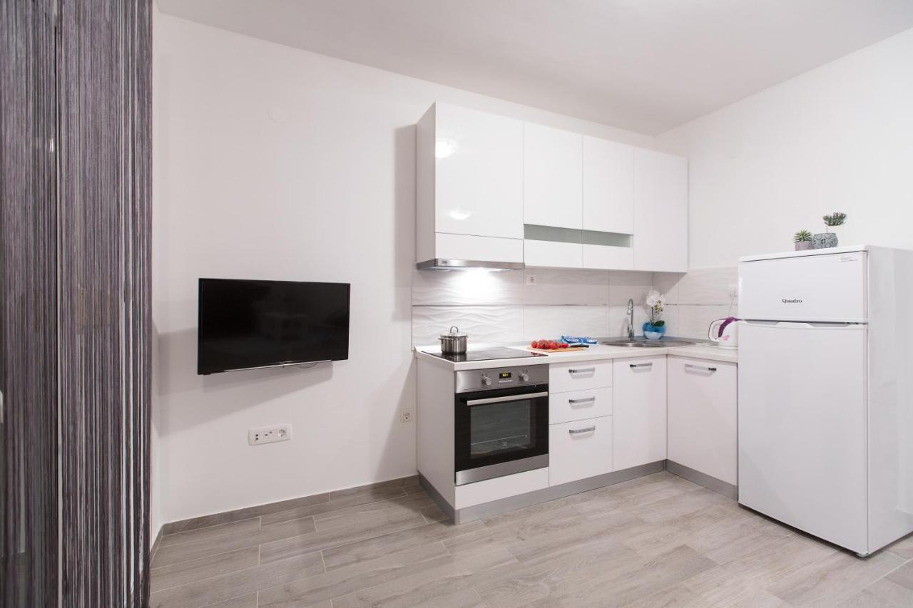 Maiv Residence - Family & Designer Suites Rogoznica  Room photo
